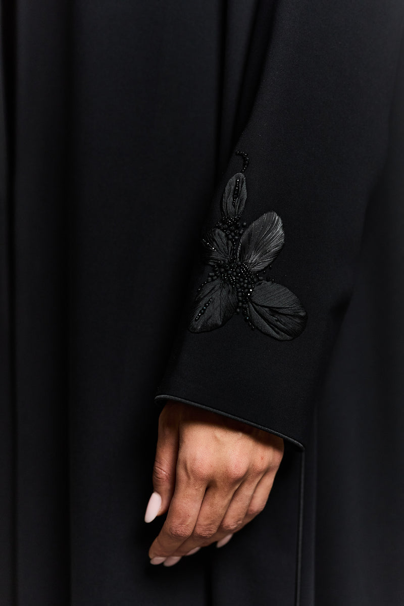 Noir Botanica