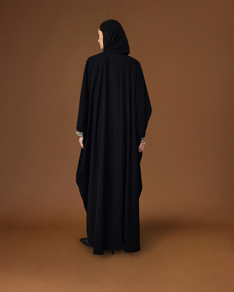 gold sleeve 
black abaya 
luxury fabric 
عباية
عبايات
عباية فاخرة
عباية مصممة
عباية عصرية
عباية يدوية
عباية مطرزة يدويًا
عباية كوتور
عباية سوداء
عباية مفتوحة
عباية سادة
عباية مطرزة
عباية كريستال
عباية قماش إيطالي
عباية فاخرة يدوية
قماش إيطالي فاخر
أقمشة إيطالية فاخرة
خامات راقية