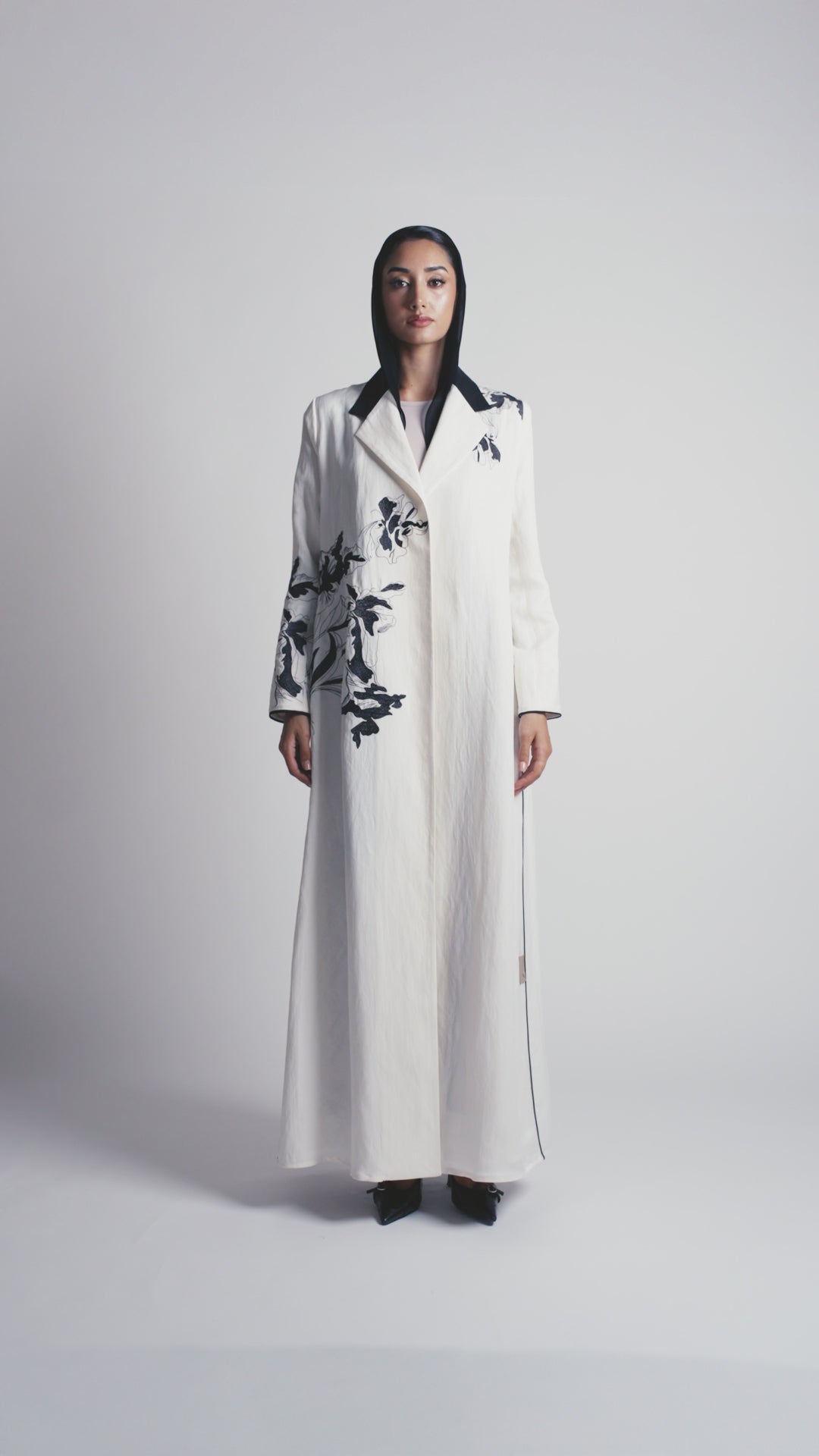 travel abayas online