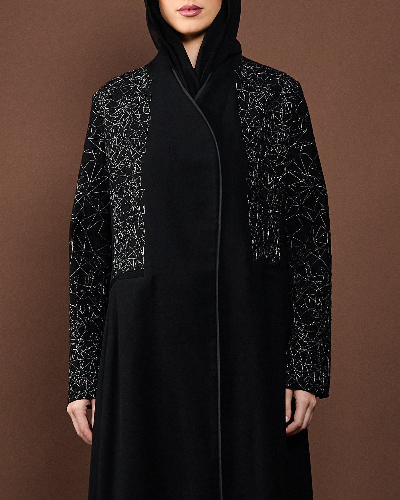 silver and black abaya matching Shiela piping 